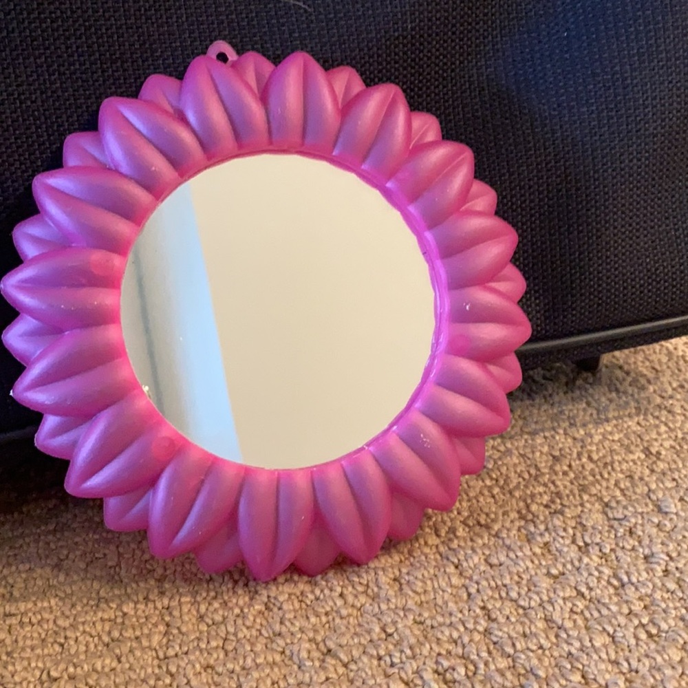 Pink Mirror - Picture 3 of 5